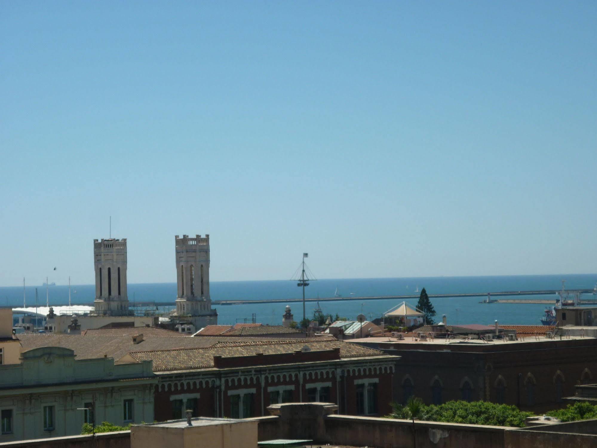 Brezza Marina Luxury Rooms Cagliari Luaran gambar